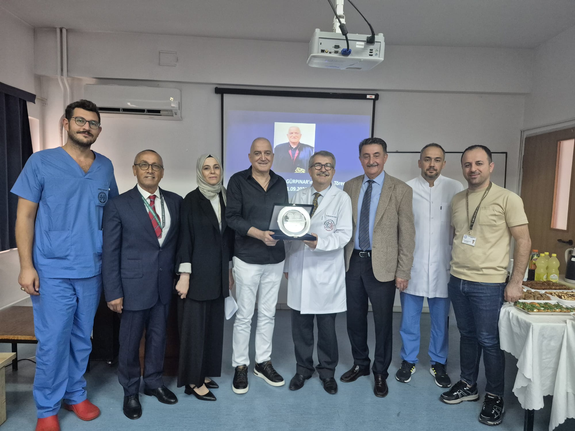 Prof. Dr. Arif Nuri GÜRPINAR emekli olmuştur
